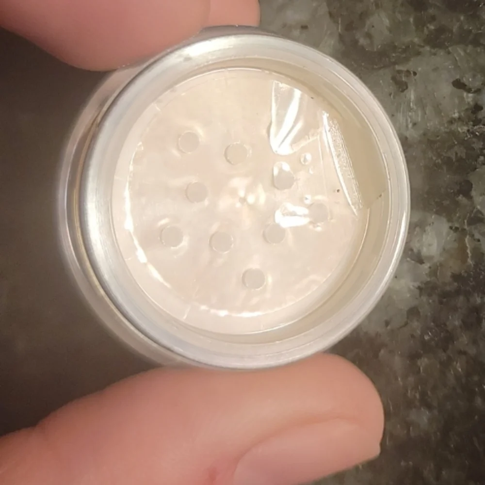 Kat Von D translucent powder